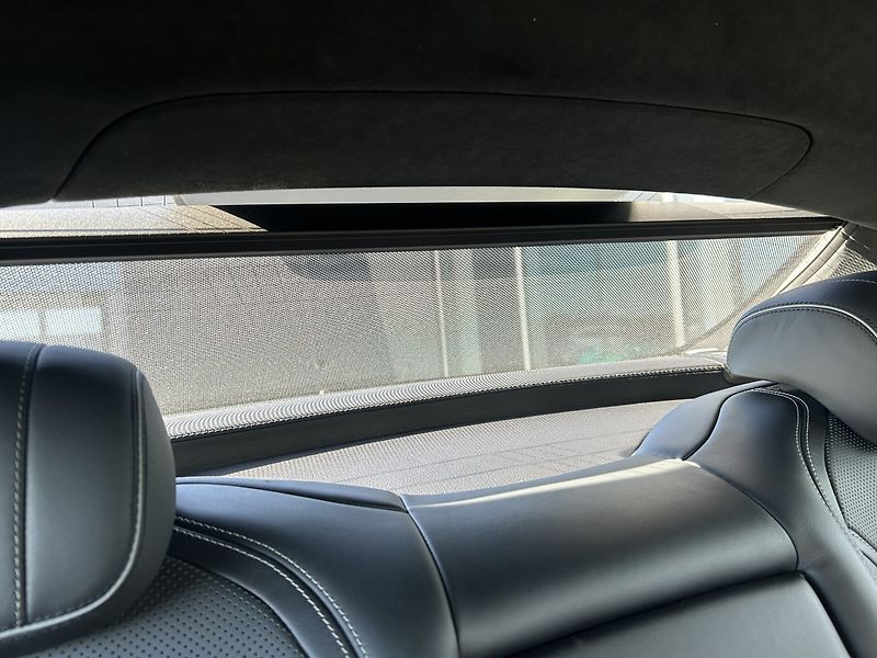 Mercedes-Benz Třídy S S 63 AMG 4MATIC+ Coupe - fotka 34 z 35