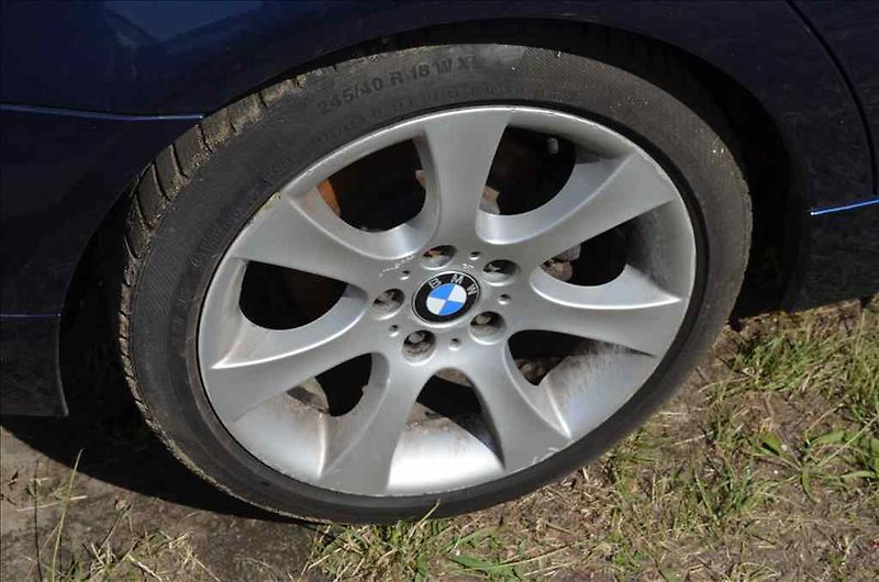 BMW Řada 3 (2010) 316D - fotka 9 z 20