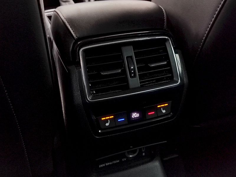 Škoda Kodiaq (2022) L&K 2,0 Tsi 140 Kw 4x4 DSg - fotka 31 z 42