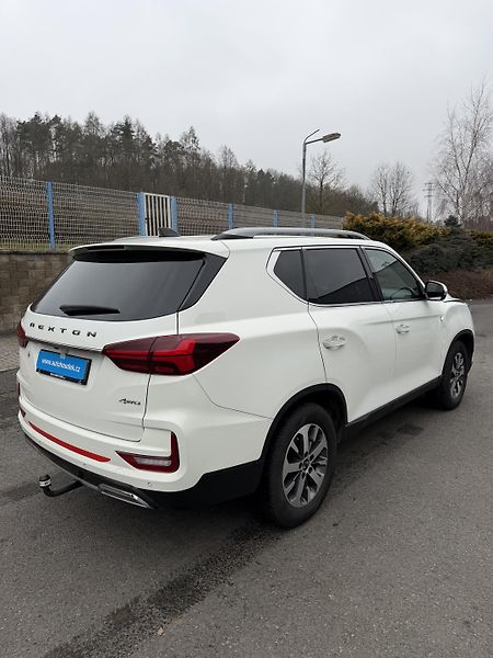 SsangYong Rexton 2,2D 148kW 4x4 7míst  závěs  - fotka 3 z 18