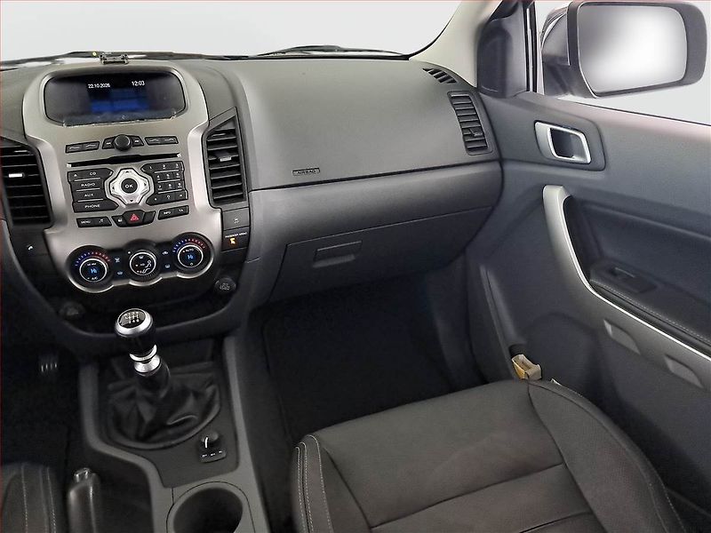 Ford Ranger (2015) 3.2 TDCi, 4X4, Serv.kniha - fotka 8 z 16