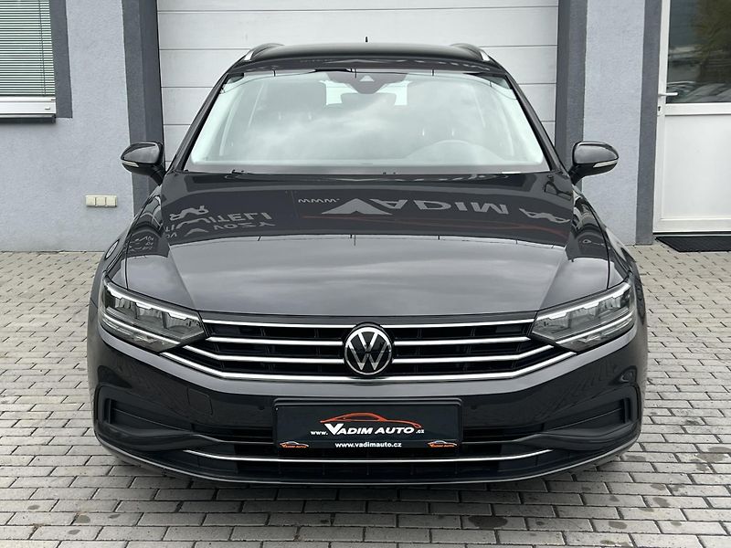 Volkswagen Passat (2024) 1.5TSI 110kW DSG 1.MAJITEL ČR - fotka 5 z 23