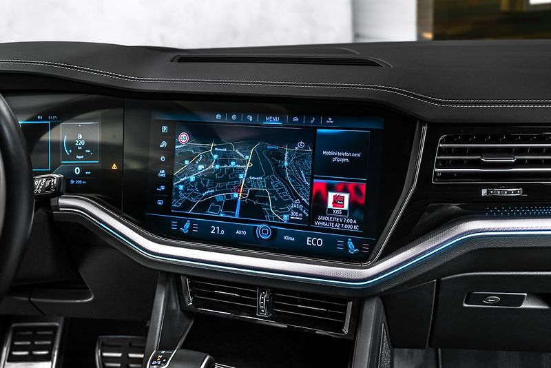 Volkswagen Touareg 210kW Rline Vzduch Masáže HuD - fotka 17 z 24