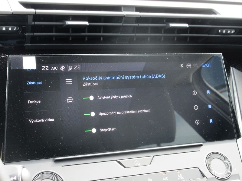 Peugeot 308 (2025) SW STYLE Hybrid 145 e-DCS6 - fotka 23 z 31
