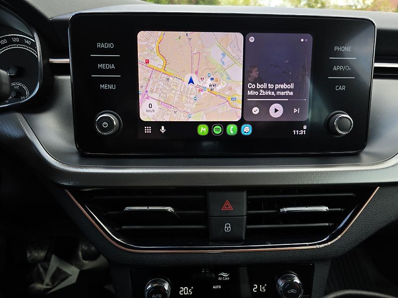 Škoda Scala 1.0TSI 70KW STYLE+ FULL LED ČR - fotka 22 z 37