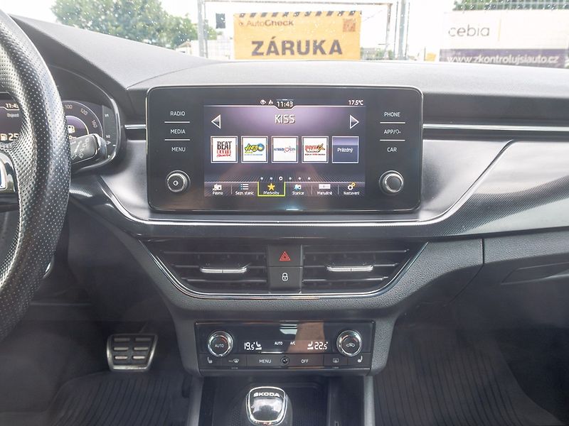 Škoda Scala (2019) ČR 1.6TDI DSG – ČERNÝ STROP - fotka 23 z 46