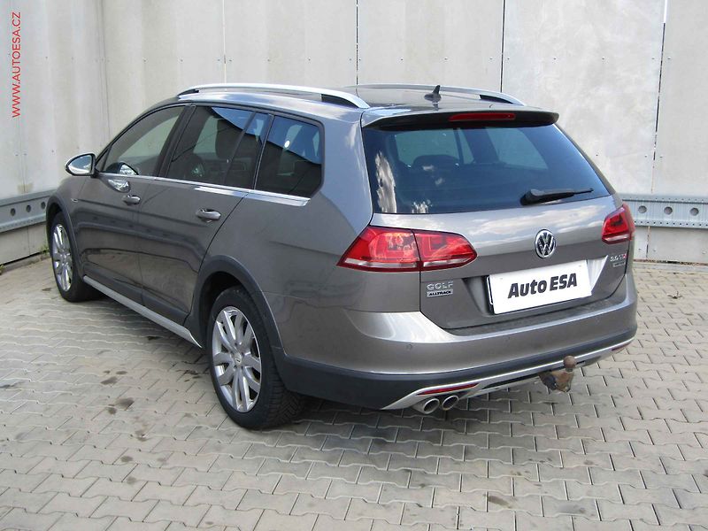 Volkswagen Golf (2015) 2.0 TDi 4x4, Alltrack, DSG - fotka 6 z 17