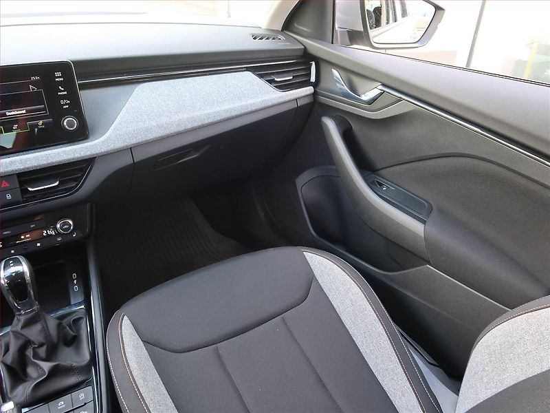 Škoda Scala (2024) 1.0 TSI - fotka 8 z 19