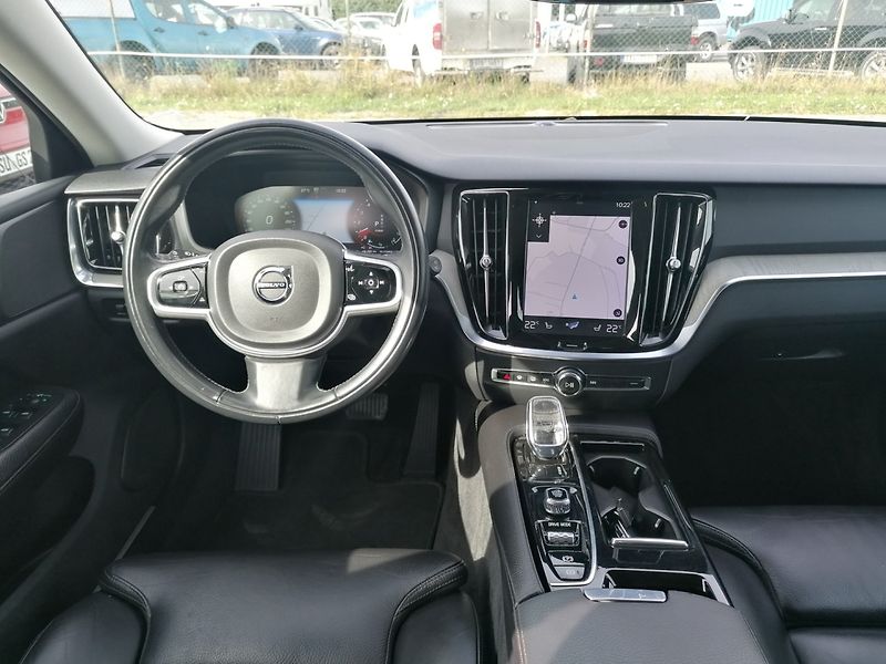 Volvo V60 (2020) 2.0 T6 AWD PHEV INSCRIPTION - fotka 8 z 42
