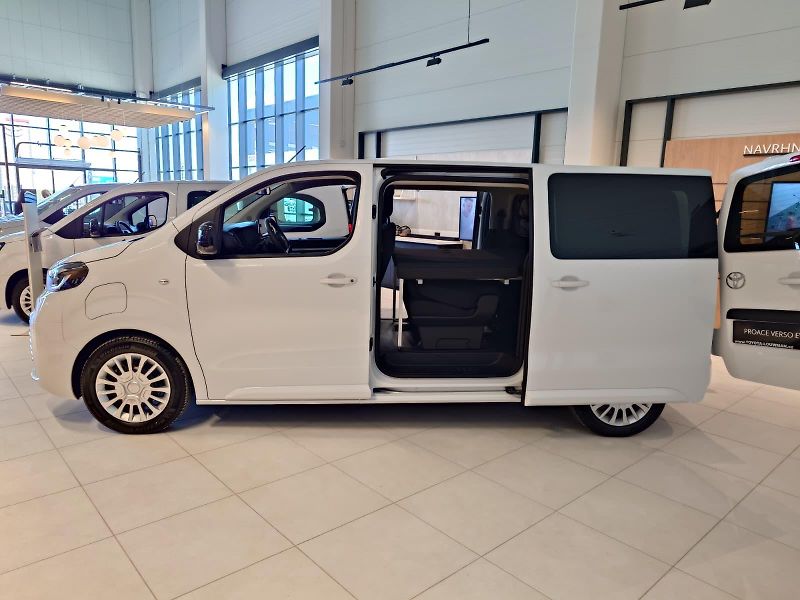 Toyota ProAce Verso L1, Full Electric (50kWh) (136 - fotka 3 z 10