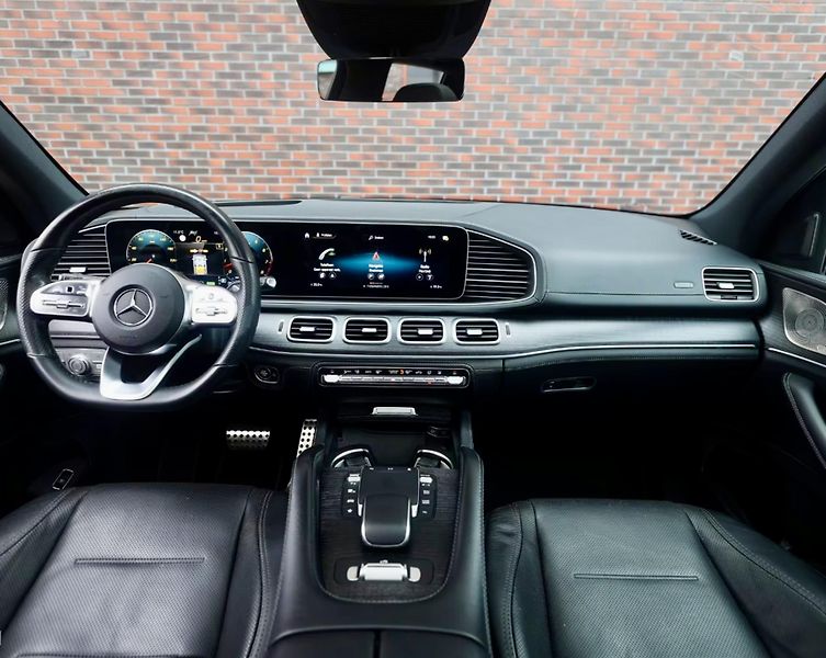 Mercedes-Benz GLE (2023) 580 mHEV 4MATIC - fotka 19 z 40