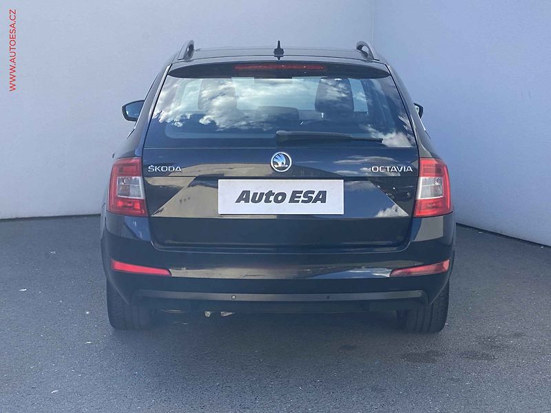 Škoda Octavia (2014) 2.0 TDI, DSG, navi, bixen - fotka 5 z 17