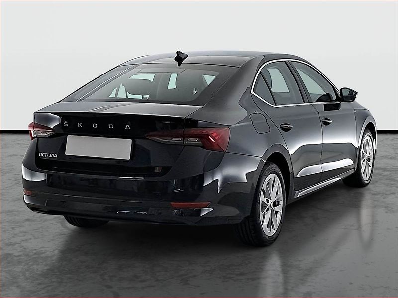 Škoda Octavia (2022) 2.0 TDI, Automat, ČR,1.maj - fotka 5 z 17