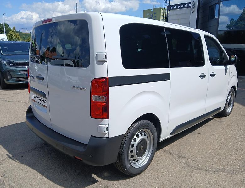Citroën Jumpy (2026) KOMBI L2 2.2 BlueHDi 180 EAT - fotka 6 z 23
