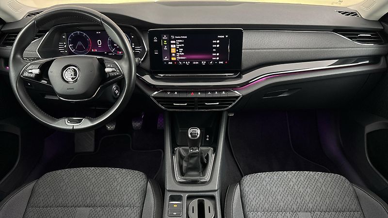 Škoda Octavia 1.0 TSI Style Combi - fotka 8 z 25