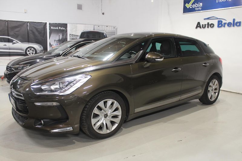 Citroën DS5 (2013) 2.0HDI Automat 120kW Navi ČR - fotka 7 z 36
