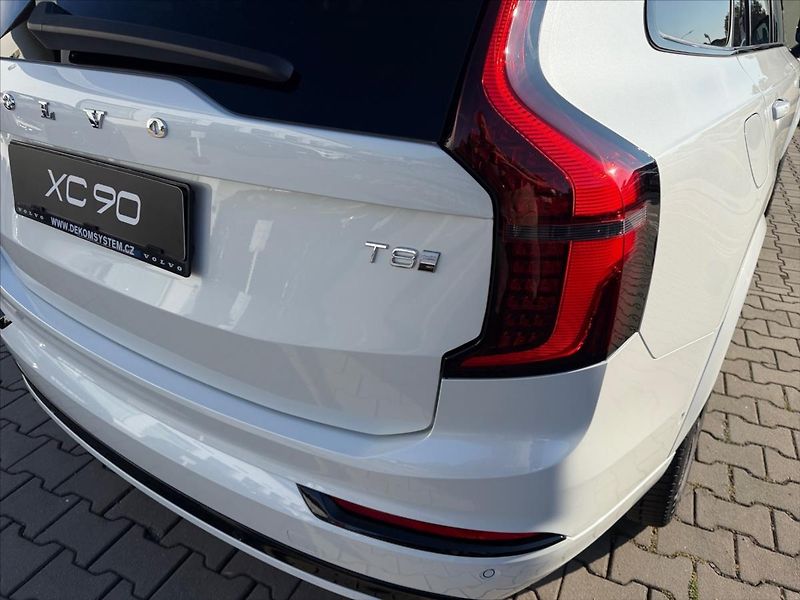Volvo XC90 (2026) 2,0 XC90T8 Ultra Dark   5672 - fotka 13 z 13