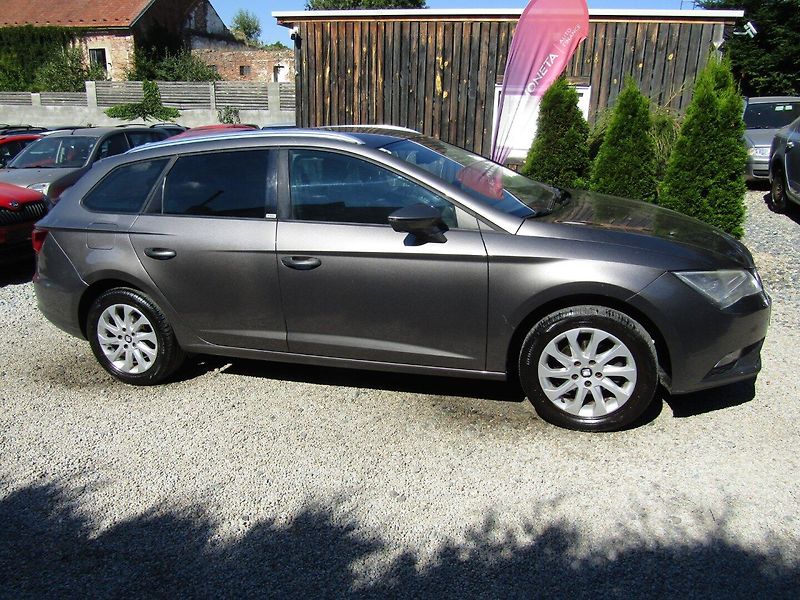 Seat Leon (2014) ST 1.2TSI 77kW DSG NAVI - fotka 8 z 40