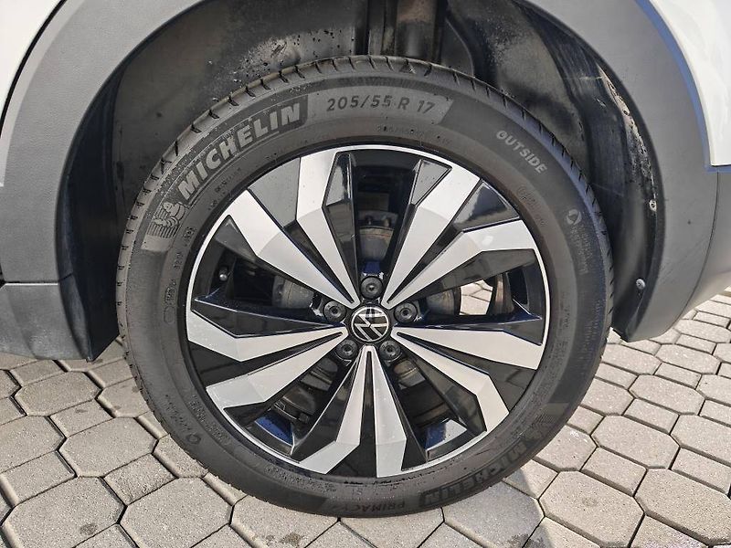 Volkswagen T-Cross Life 5G 1,0TSi - fotka 20 z 22