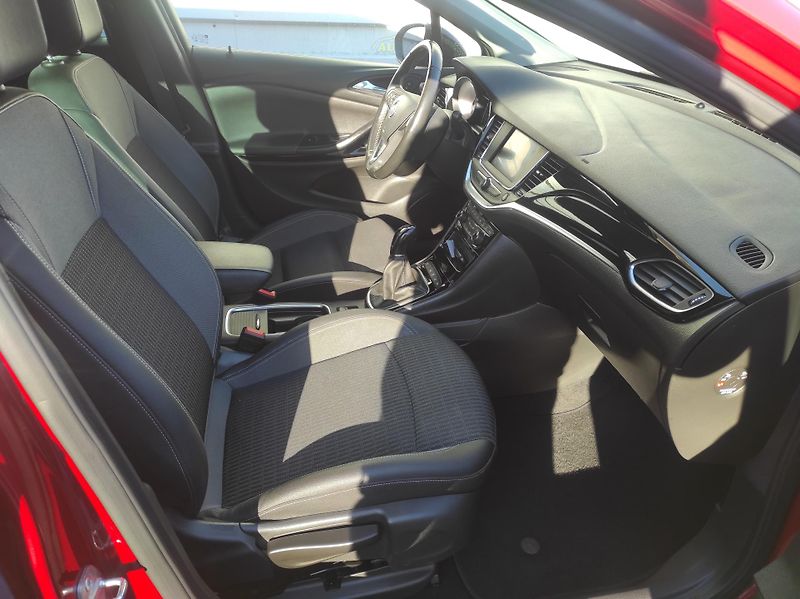 Opel Astra 1,2Turbo, 107kW, Elegance, S/s - fotka 8 z 41