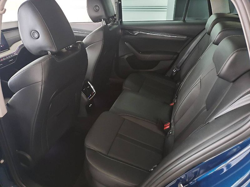 Škoda Octavia (2022) Combi Style Plus 2.0 TDI (110k - fotka 8 z 28