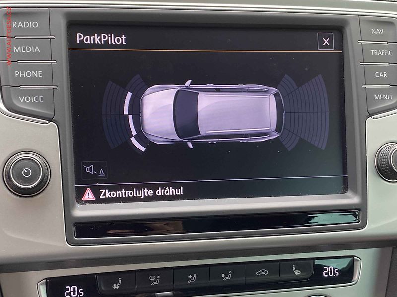 Volkswagen Passat (2016) 2.0 TDi, Comfort, DSG, LED - fotka 18 z 20
