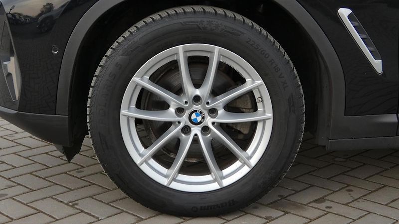 BMW X3 20d xDrive - fotka 22 z 23
