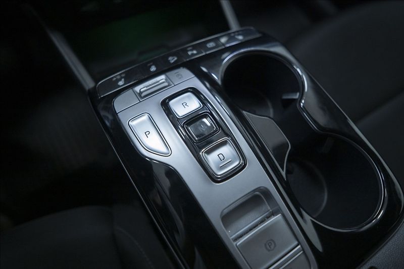 Hyundai Tucson 1,6 T-GDI AT NAVI KAMERA TAŽNÉ - fotka 23 z 43