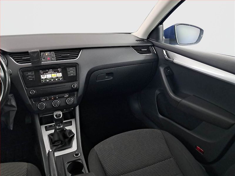 Škoda Octavia (2016) Ambition 1.6 TDI, Tempomat - fotka 8 z 16