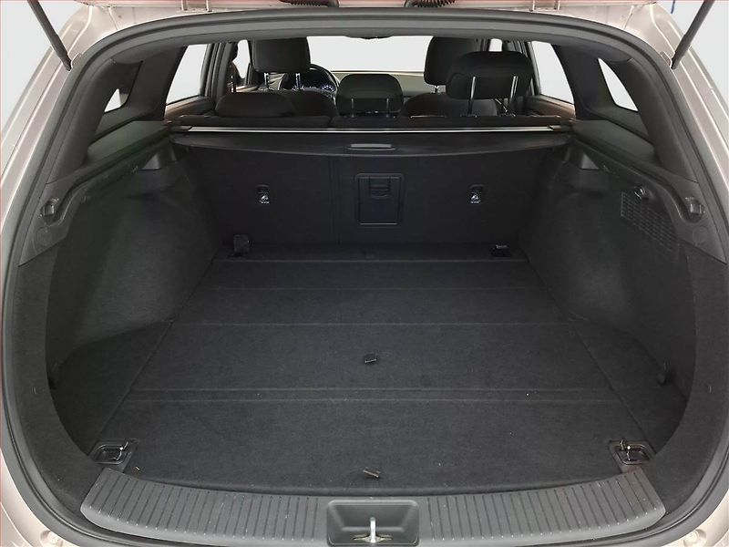 Hyundai i30 (2019) 1.4 T-GDI, Automat, Serv.kniha - fotka 14 z 23