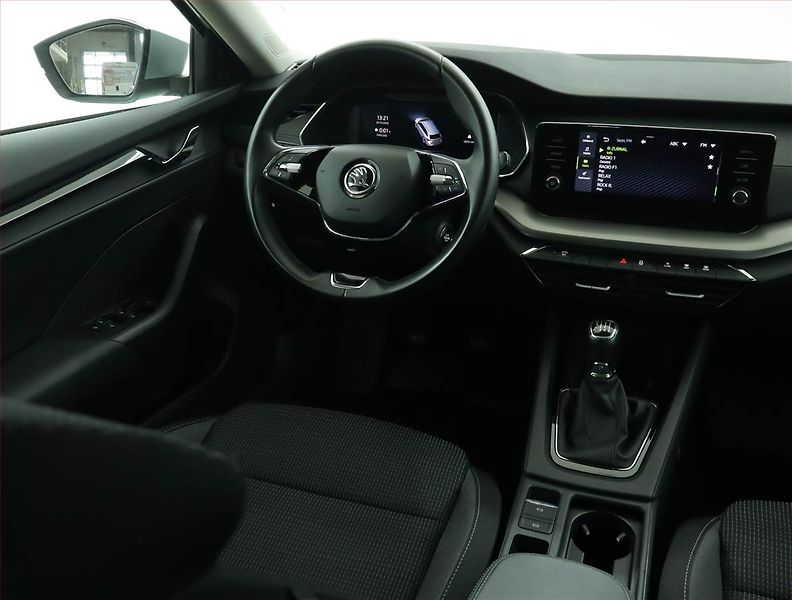Škoda Octavia (2022) Ambition 2.0 TDI, ČR,1.maj - fotka 7 z 15