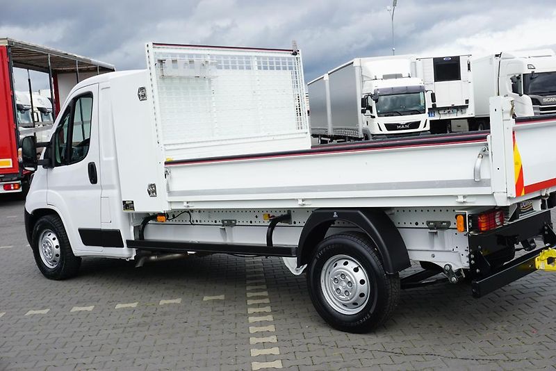 Peugeot Boxer (2023) 2,2 HDi / 140 KM / WYWROTKA /  - fotka 46 z 52
