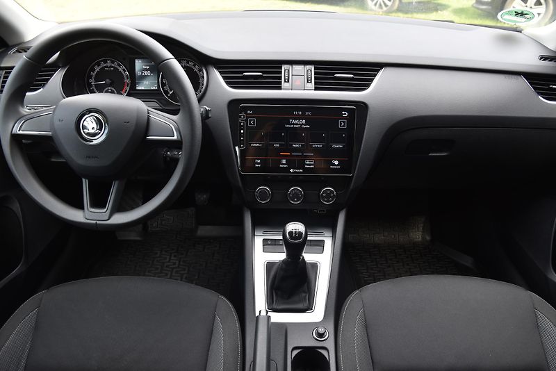 Škoda Octavia 1.6 TDi CR,VÝHŘEV,TEMP,ALU,1.M - fotka 33 z 42