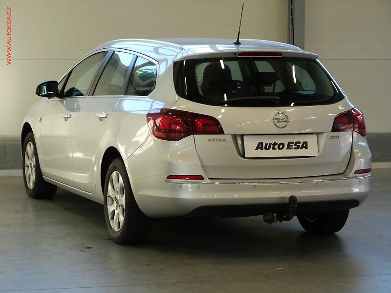 Opel Astra (2016) 1.6TDCI, ČR, autoAC, temp - fotka 6 z 21