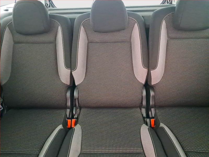 Peugeot Partner (2017) Allure 1.6 BlueHDi, 5Míst, ČR - fotka 10 z 15