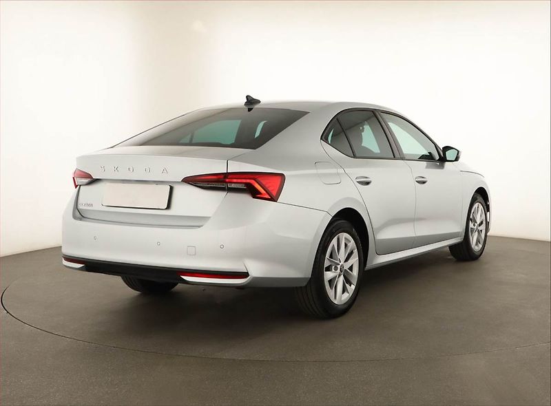 Škoda Octavia (2025) 1.5 TSI e-tec, SELECTION - fotka 5 z 20