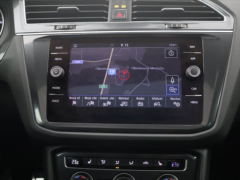 Volkswagen Tiguan 1,4 TSI Sound edice matrix pan - fotka 20 z 31