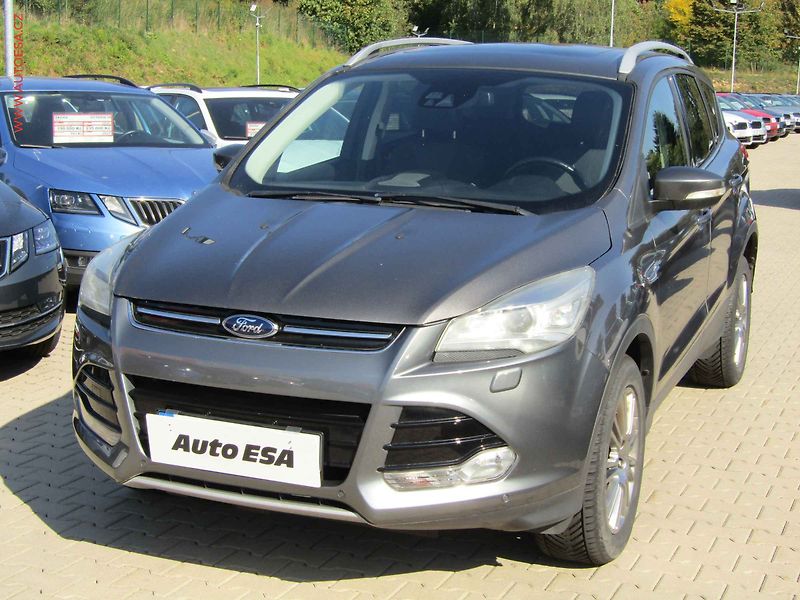 Ford Kuga (2014) 2.0 TDCi 4x4, Titanium, AT - fotka 3 z 19