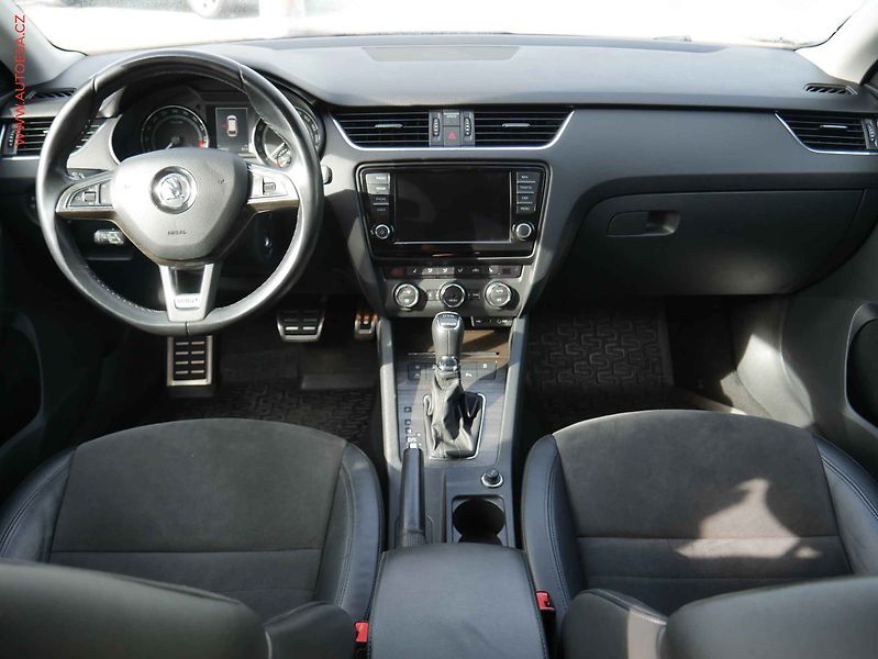 Škoda Octavia (2015) 2.0 TDi 4x4, DSG, xenon, navi - fotka 8 z 18