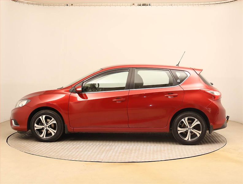 Nissan Pulsar (2016) 1.2 DIG-T, Serv.kniha - fotka 3 z 19