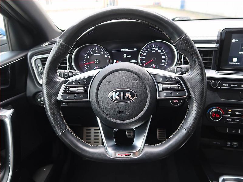 Kia Ceed (2019) GT Line 1.4 T-GDI, Automat - fotka 16 z 19