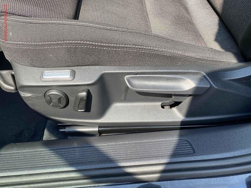 Volkswagen Passat (2018) 1.4 TSi, Comfortline, navi - fotka 14 z 18