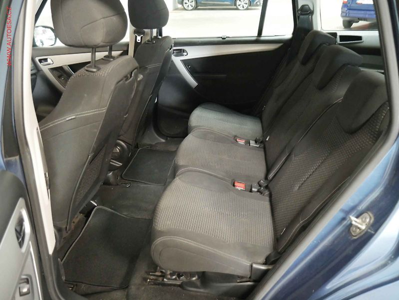 Citroën C4 Picasso (2012) 1.6HDI, autoAC, temp - fotka 10 z 17