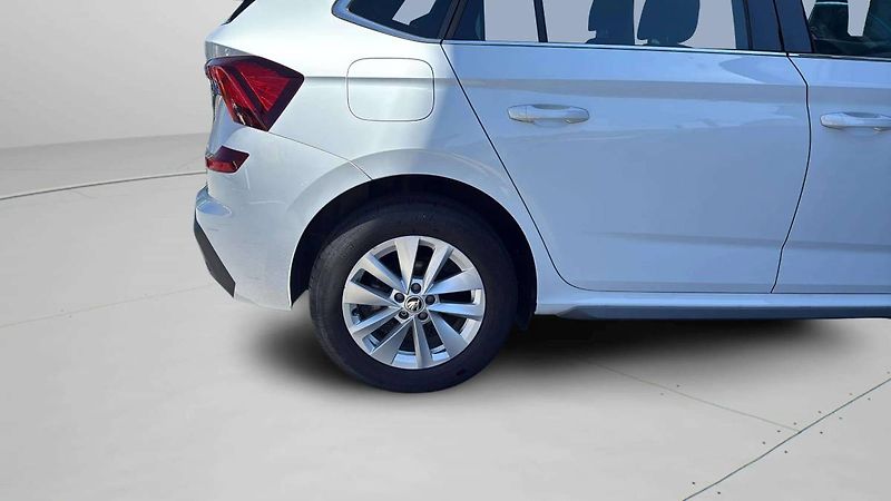 Škoda Kamiq Top Selection 1,0TSI/85kW MT6/ - fotka 23 z 24