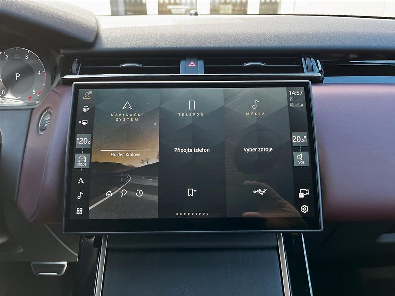 Land Rover Range Rover Velar 3,0 Dynamic HSE D300 AWD - fotka 12 z 17