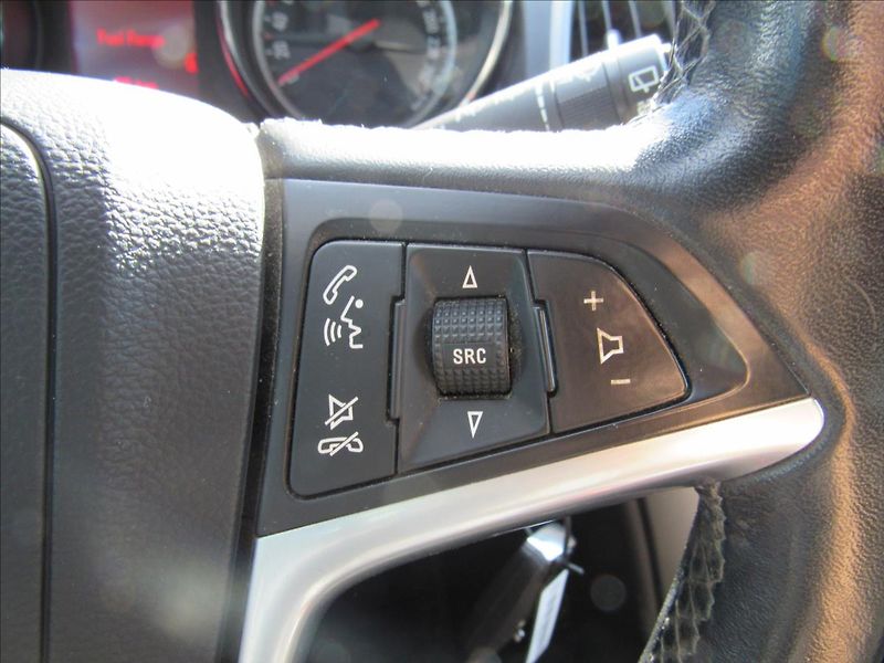 Opel Astra 1,4 Turbo 103kW - fotka 18 z 32