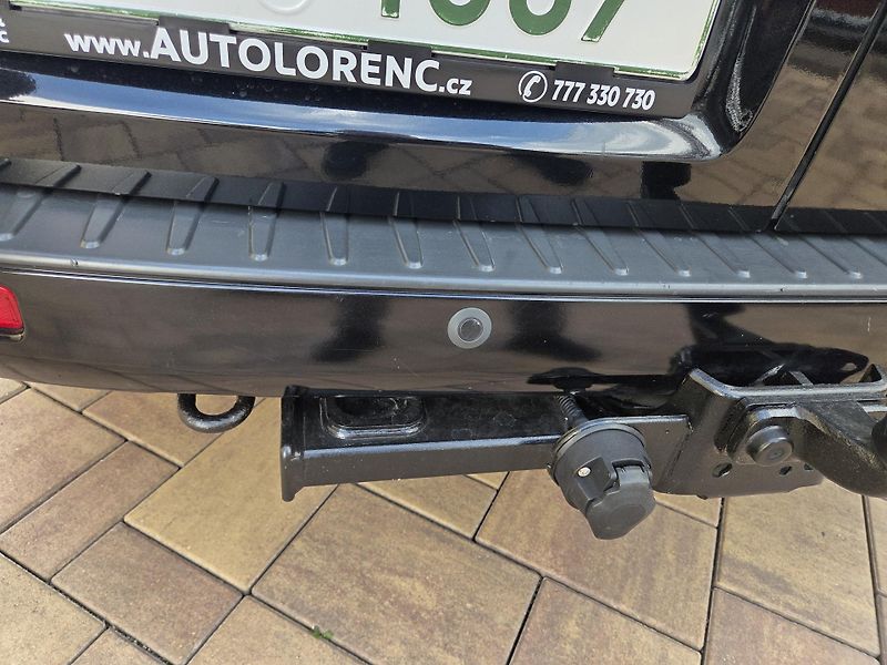 Ford Transit Custom 2.2 TDCi 114kW  5míst  - fotka 23 z 54