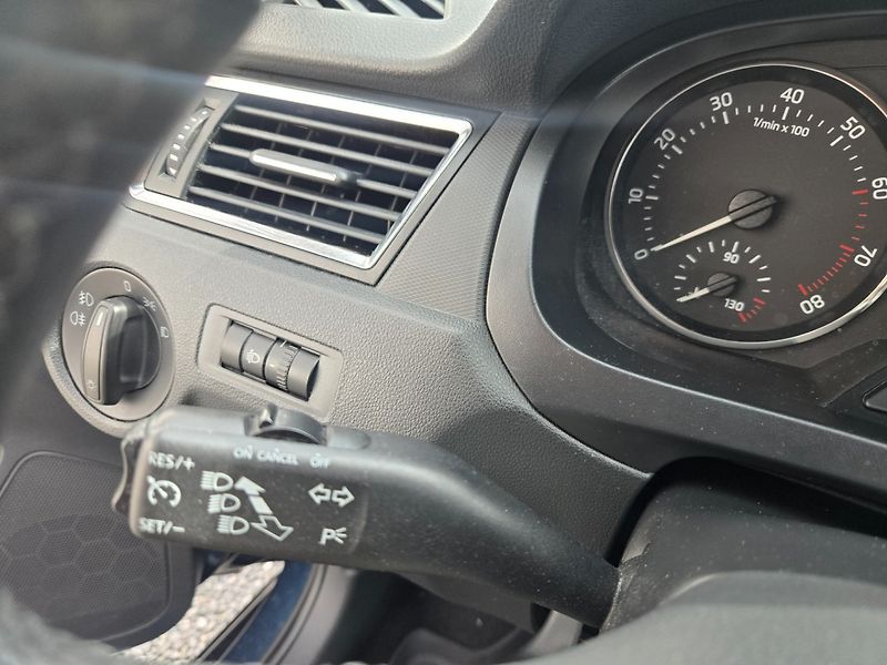 Škoda Rapid (2013) 1.2 TSI Serviska, TOP - fotka 11 z 29