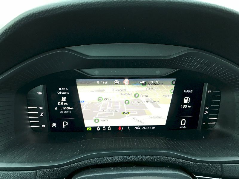 Škoda Karoq (2025) SEL TOP TS 110/1.5 A7F - fotka 18 z 29