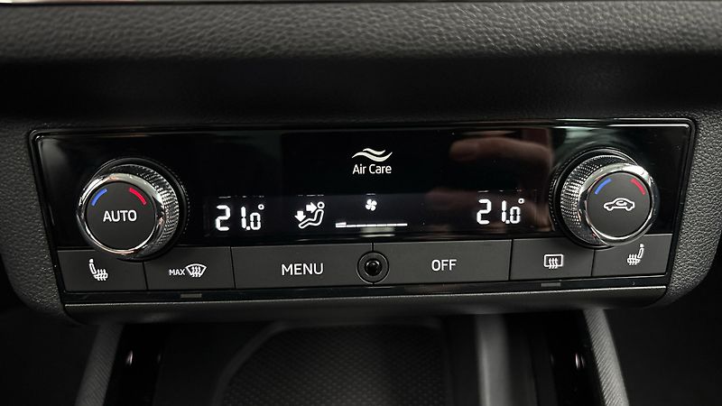 Škoda Scala 1.0 TSI Style - fotka 13 z 26